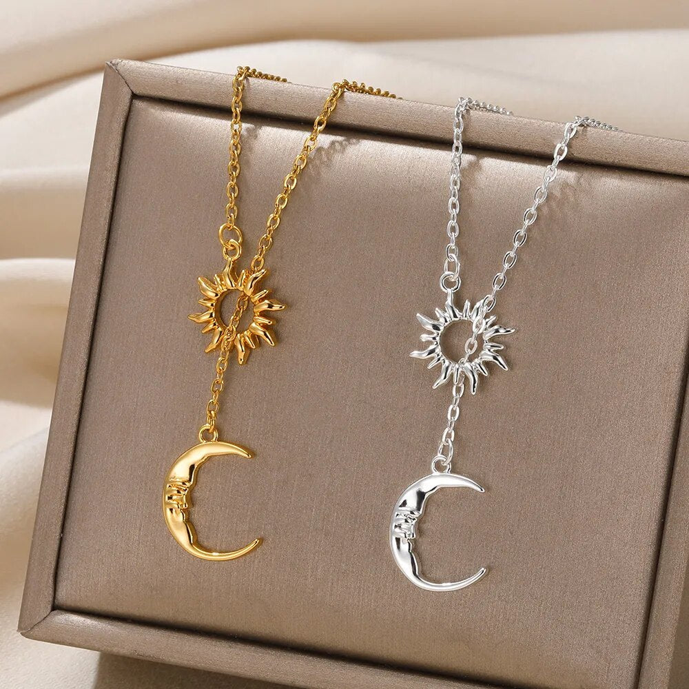 Elara Necklace